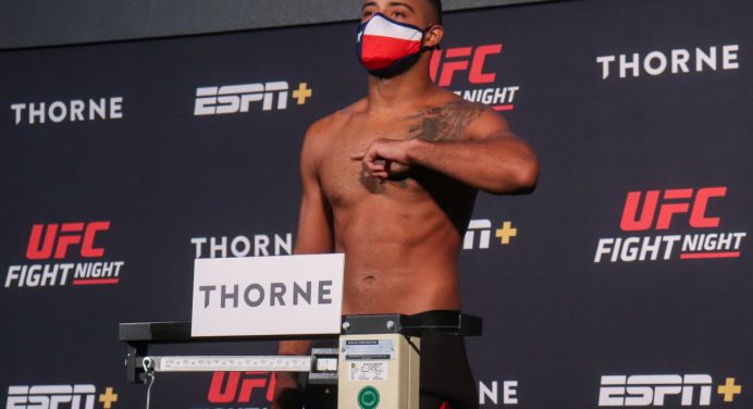 Lutador do UFC que desmaiou conta que testes apontaram problemas no coração