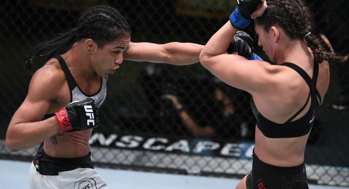 Vivi Araújo mostra evolução, vence com tranquilidade e se aproxima do top 5 do UFC