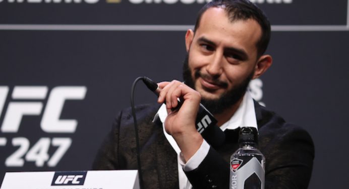 Dominick Reyes prega cautela sobre volta ao UFC: “Preciso cuidar do meu cérebro”