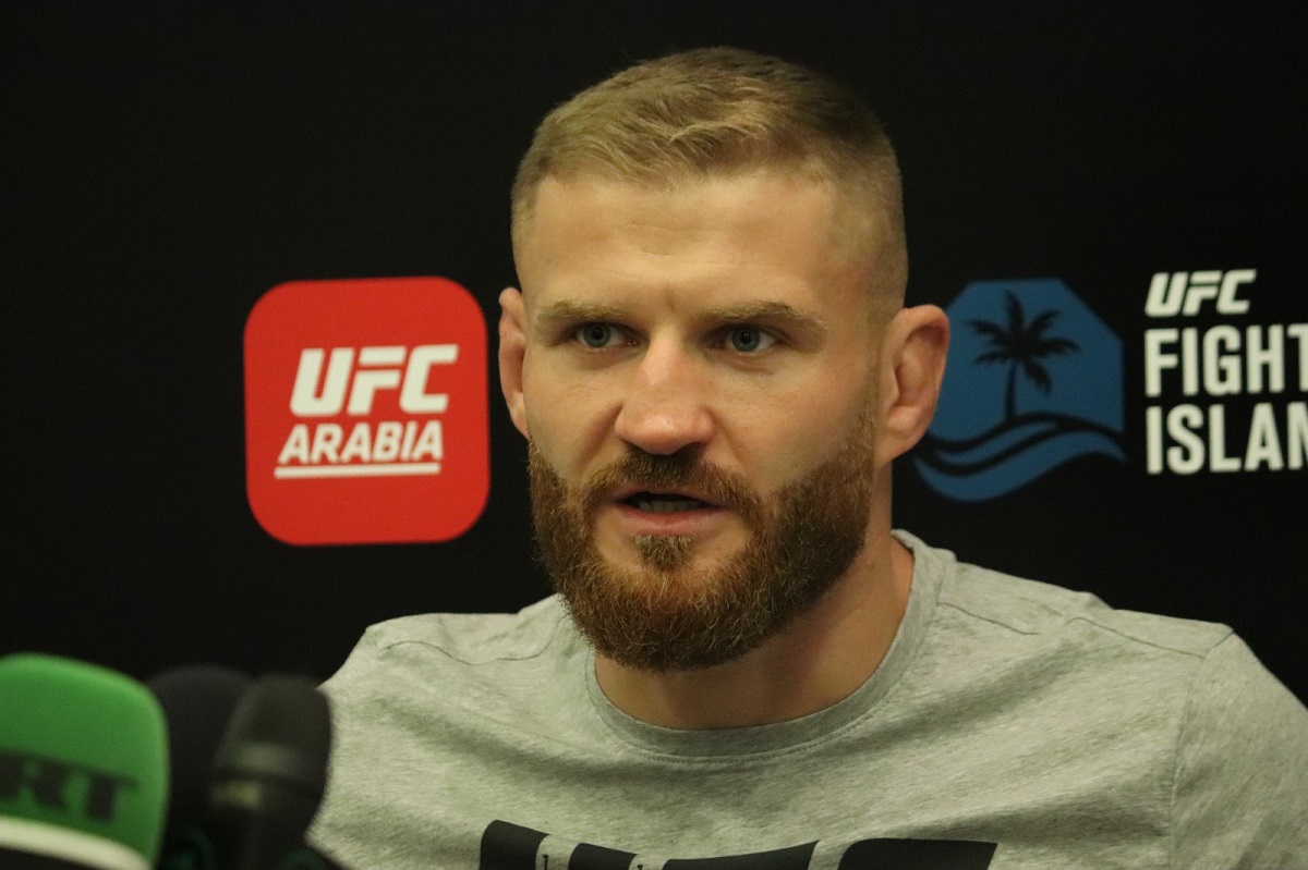 Jan Blachowicz promete provar que é melhor que Jon Jones no UFC 253