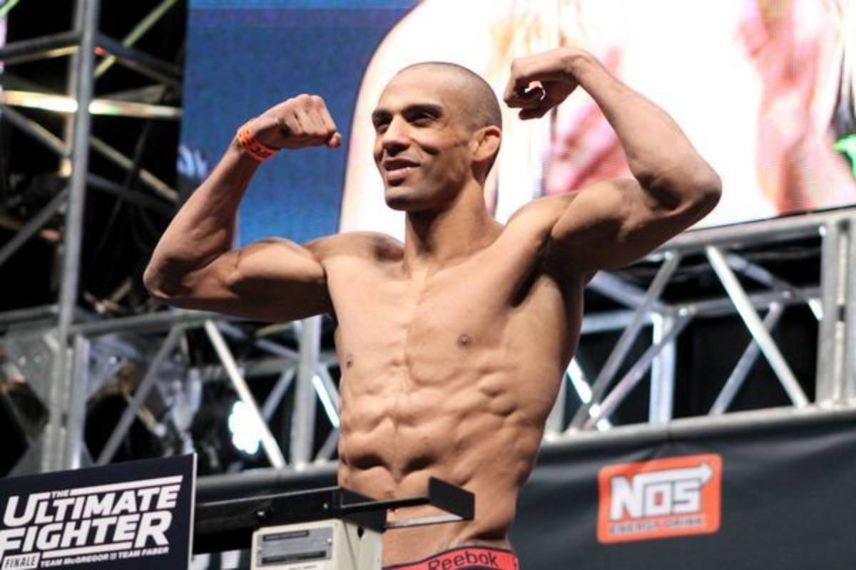 Sem rival, Edson Barboza aguarda definição do UFC para duelo na ‘Ilha da Luta’