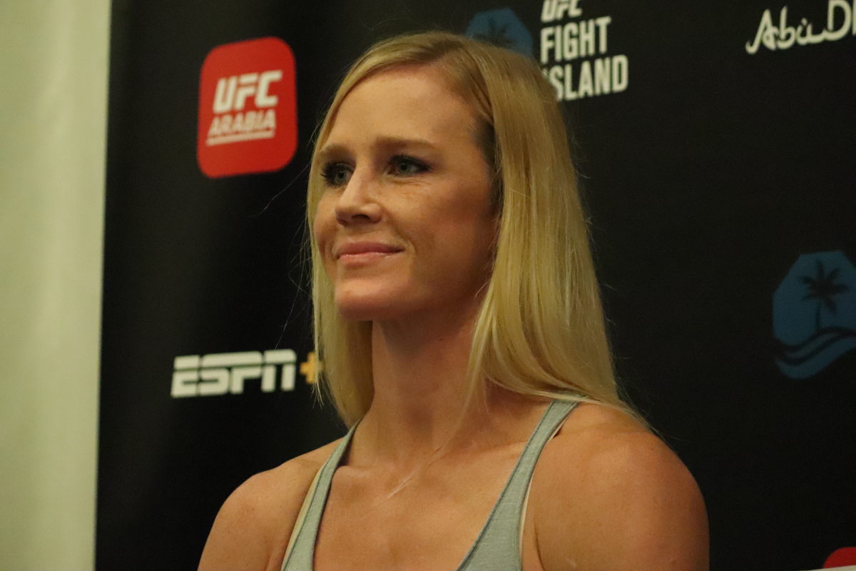 Holly Holm elege transição do boxe para o MMA profissional como a mais difícil