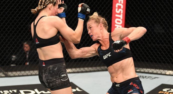 Holly vence Aldana sem dificuldades e surge como favorita para enfrentar Amanda Nunes