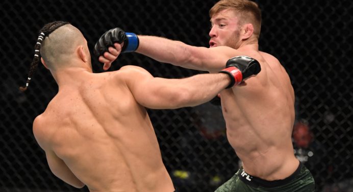 Markus ‘Maluko’ é nocauteado no 1º round e fica em situação delicada no UFC