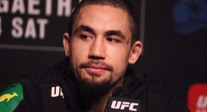 Empresário revela que revanche entre Whittaker e Adesanya deve ser adiada para 2022