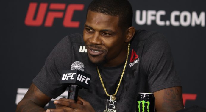 Kevin Holland mira vitória ‘especial’ sobre Vettori para ter revanche contra Brunson