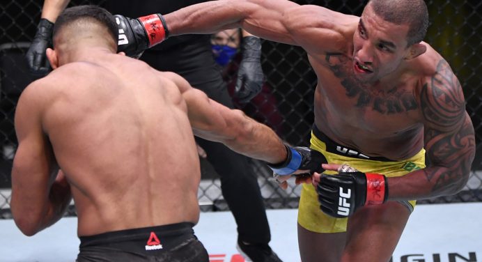 Raoni Barcellos vence com facilidade e avança em busca de vaga no top 15 do UFC
