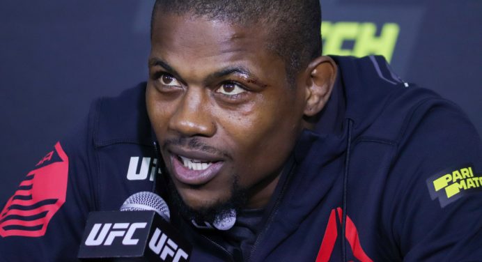 Empolgado com boa fase no UFC, rival de ‘Jacaré’ provoca: “Vai se aposentar”