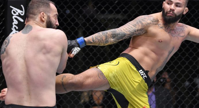 Único brasileiro no card do UFC Vegas 16, John Allan é dominado e perde por pontos