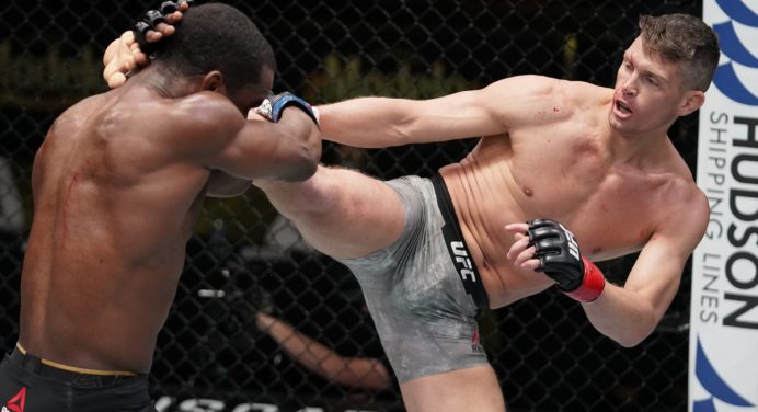 Stephen Thompson vence Geoff Neal com facilidade e encerra temporada do UFC
