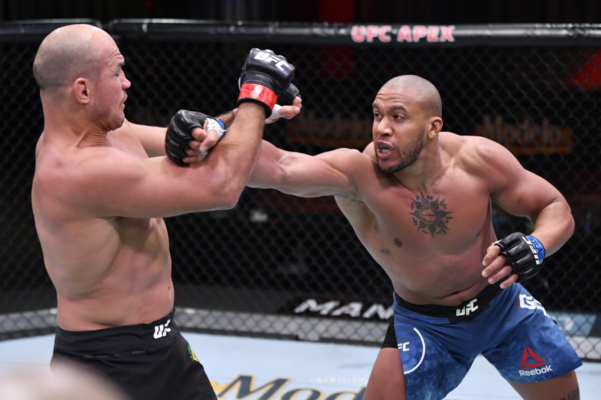 Dana admite que derrota no sábado pode ter sido última luta de ‘Cigano’ pelo UFC