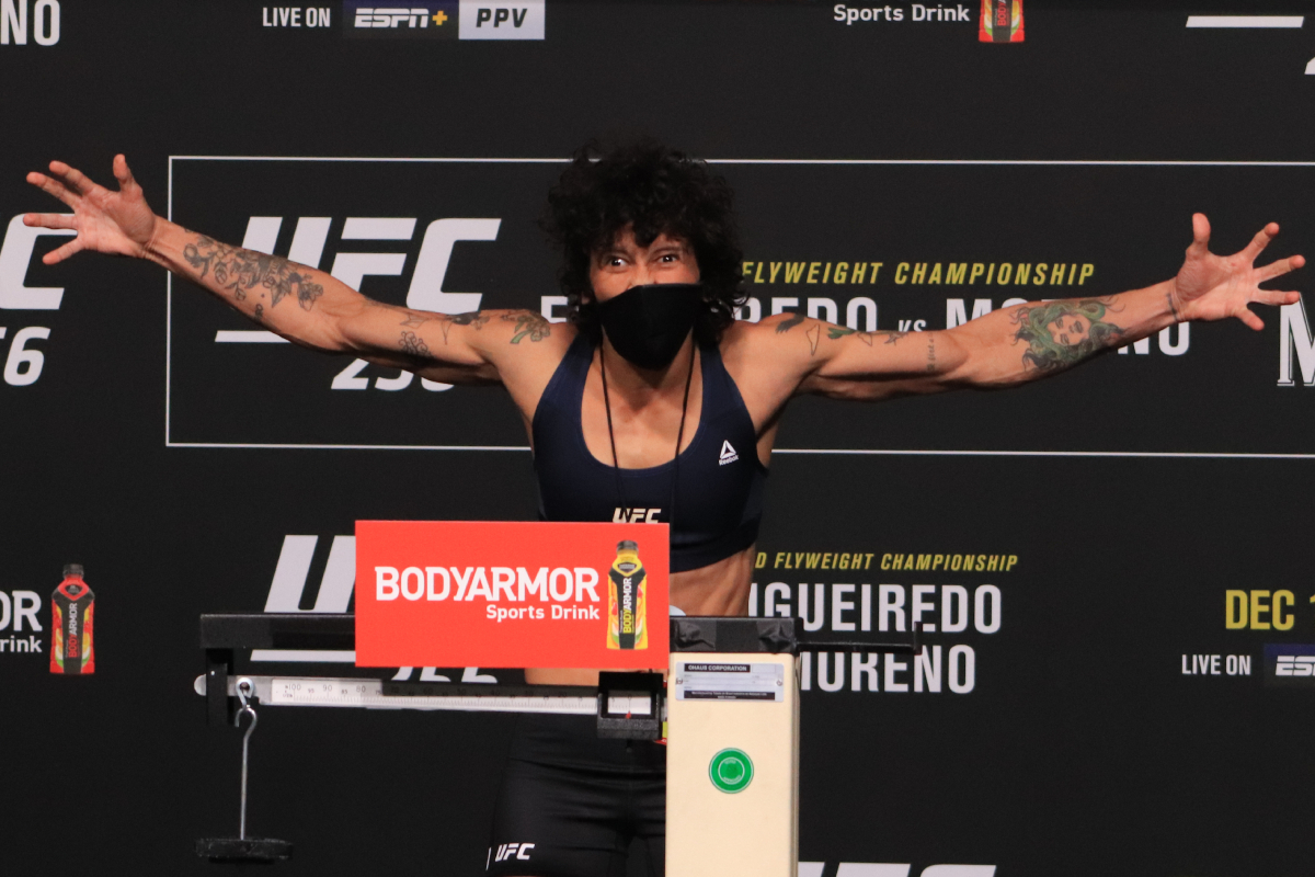 Virna revela necessidade de se “refazer psicologicamente” após derrota no UFC