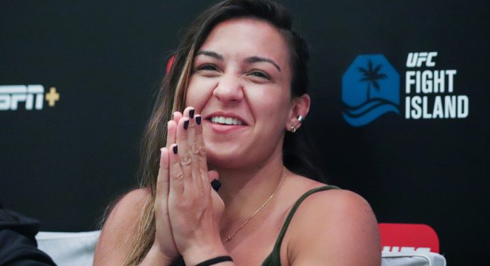 Lutadora do UFC, Amanda Ribas revela interesse em participar do BBB no futuro