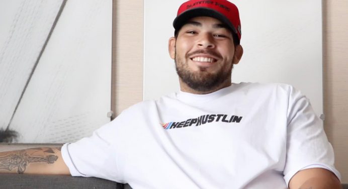 Carlos ‘Boi’ celebra reconhecimento do UFC e revela lista de rivais para ‘meter a porrada’