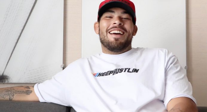 Carlos ‘Boi’ celebra aniversário atípico na ‘Ilha da Luta’ e pede ‘presente’ a Dana White