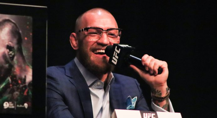 Conor McGregor compara nível de boxe dos irmãos Diaz e menospreza Nate