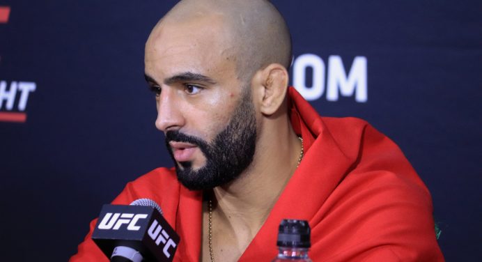 UFC muda de ideia e não vai demitir atleta que violou protocolos contra COVID-19