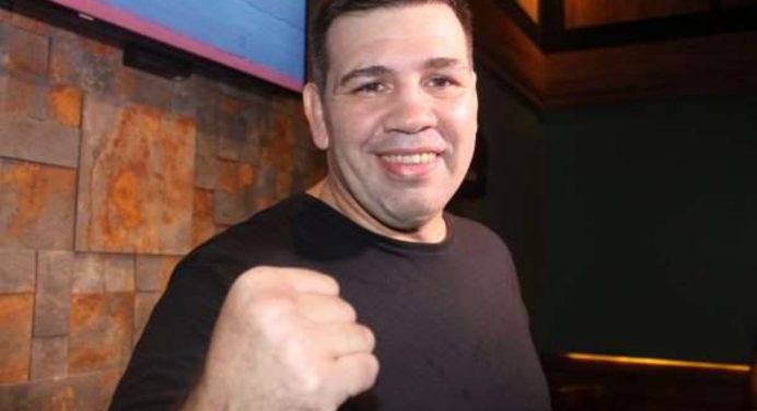 Pedro Rizzo revela emoção com título de Glover e diz: “Me senti um pouco campeão”