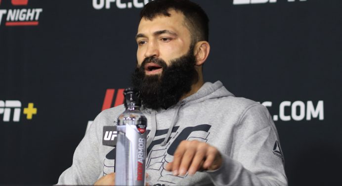 Em boa fase, Arlovski destaca evolução e reforça “fome” para lutar por muitos anos