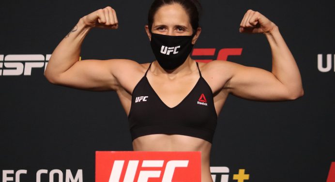 Vivendo a ‘melhor forma’, Lara Procópio promete mostrar evolução no UFC Vegas 18