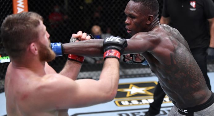 Treinador revela que Adesanya ainda tem desejo de ser campeão dos meio-pesados