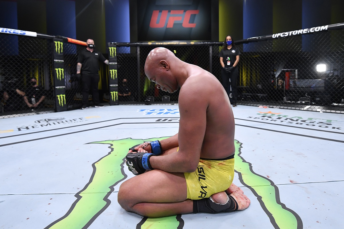 Com luta marcada, Anderson Silva explica escolha pelo boxe: “MMA acabou para mim”