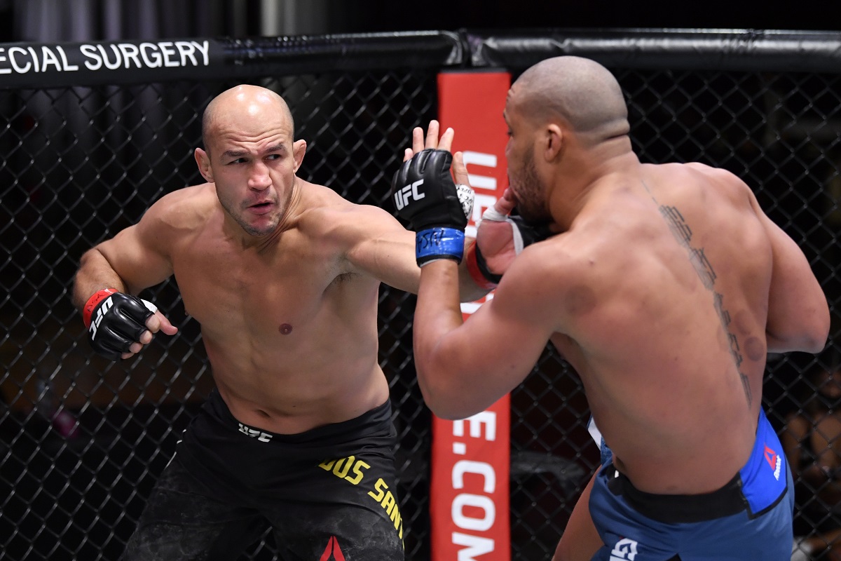 ‘Cigano’ entra com recurso para anular controversa derrota em última luta no UFC