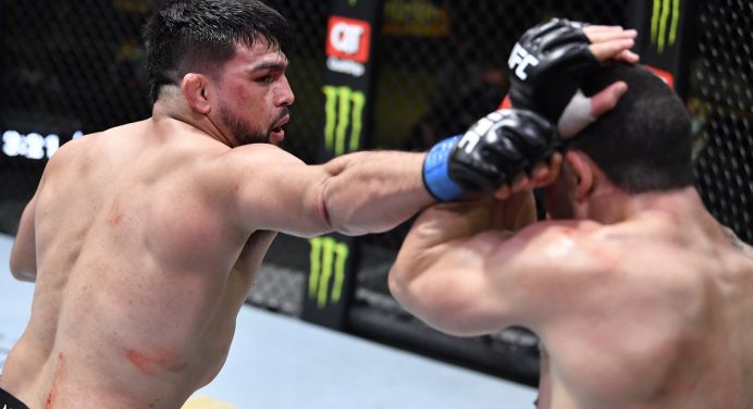 Kelvin Gastelum promete volta por cima no UFC após ser derrotado por Whittaker