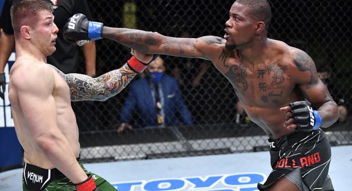 Kevin Holland promete treinar com Daniel Cormier para evoluir na luta agarrada