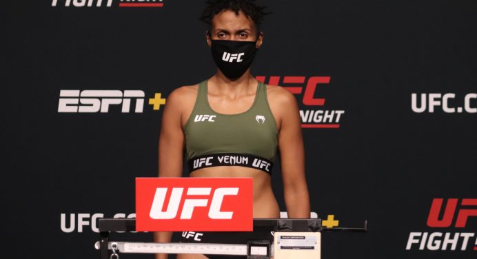 Brasileira Luana ‘Dread’ não bate o peso para duelo no UFC Vegas 26