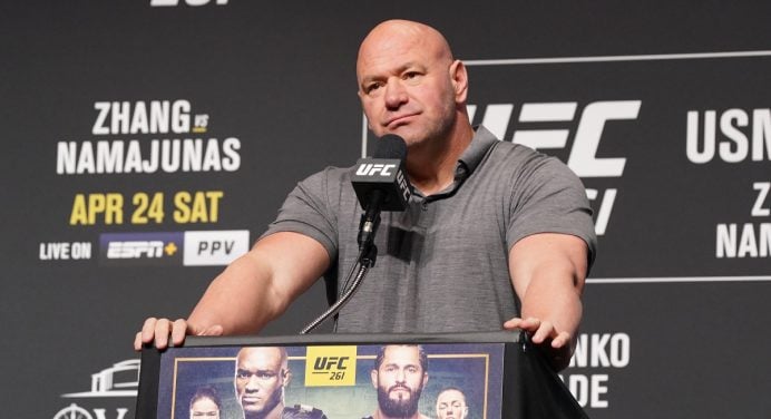 Dana White cogita realizar luta entre Jon Jones e Stipe Miocic no octógono