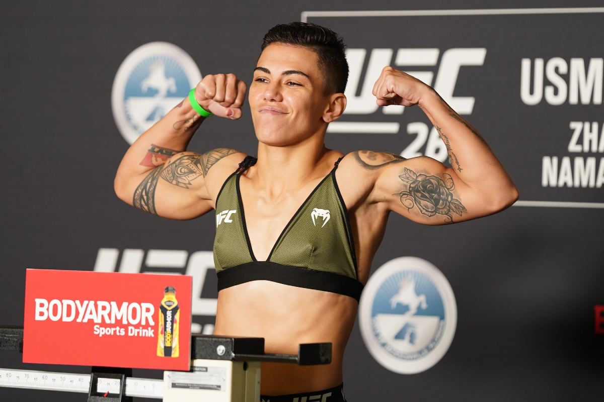 Jéssica ‘Bate-Estaca’ lidera time brasileiro em pesagem-relâmpago do UFC 261