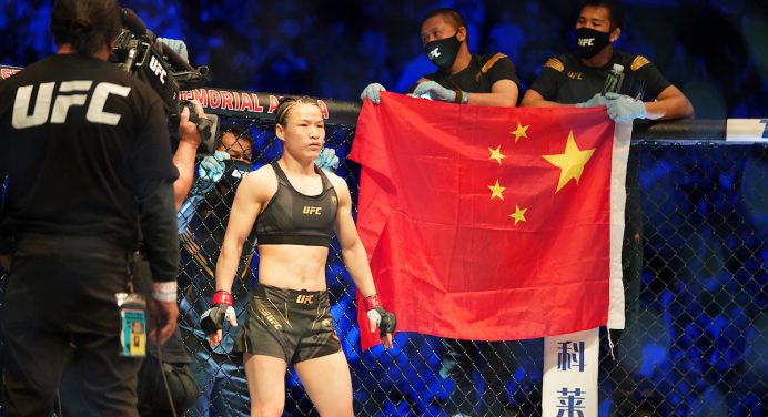 Zhang admite ter se desestabilizado após comentários anticomunistas de Namajunas