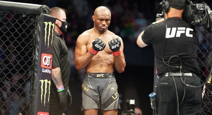 Dana mantém Jon Jones como ‘GOAT’ do MMA, mas cita aproximação de Usman
