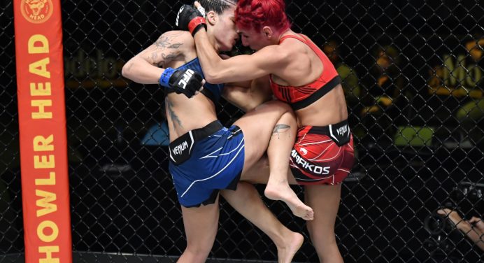 Rival é desclassificada e Luana Pinheiro vence em estreia no UFC