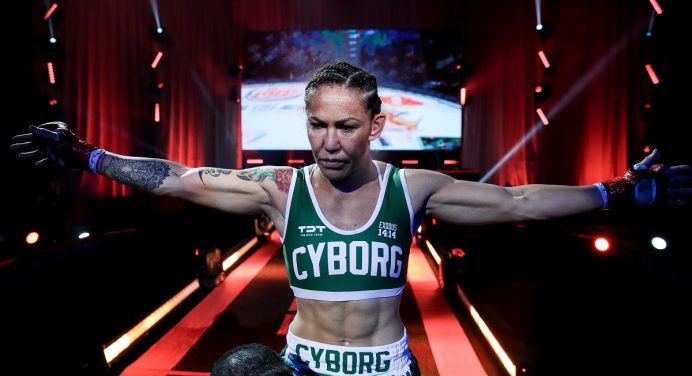 Cris ‘Cyborg’ defende bicampeã olímpica de boxe das críticas após derrota no PFL