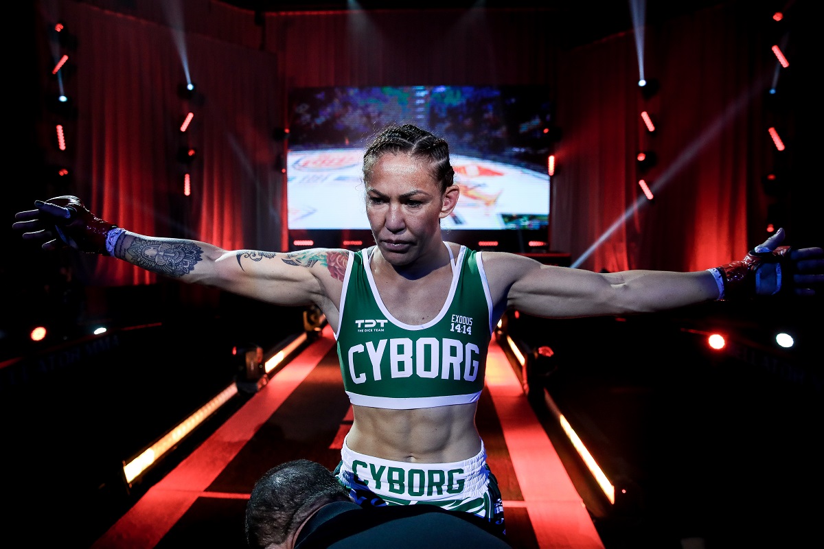 Cris ‘Cyborg’ defende bicampeã olímpica de boxe das críticas após derrota no PFL