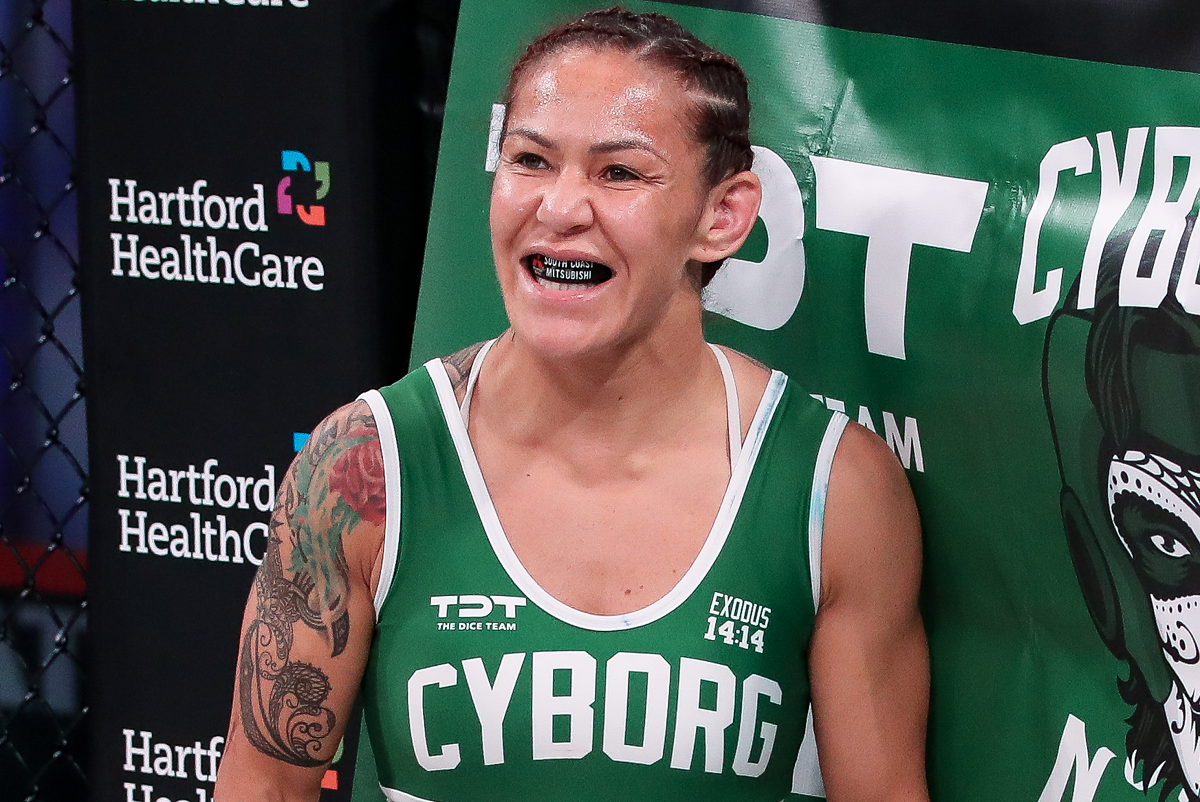 ‘Cyborg’ defende Kayla da crítica feita por Dana e contesta nível de competição do UFC