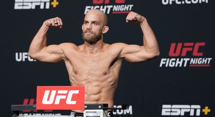 Confiança ou loucura? Lutador promete apostar todo salário em sua vitória no UFC