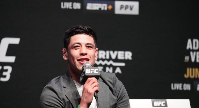 Companheiro de time de Moreno, argentino compara Deiveson a macaco no Instagram