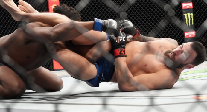 Americano quebra o braço em dois minutos de luta no UFC 263; veja