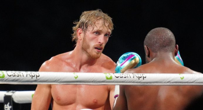 Logan Paul promete nocautear Mayweather em possível revanche no boxe