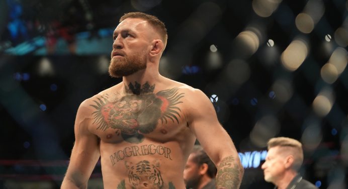 McGregor se pronuncia após nova derrota para Poirier no UFC 264 e ataca rival