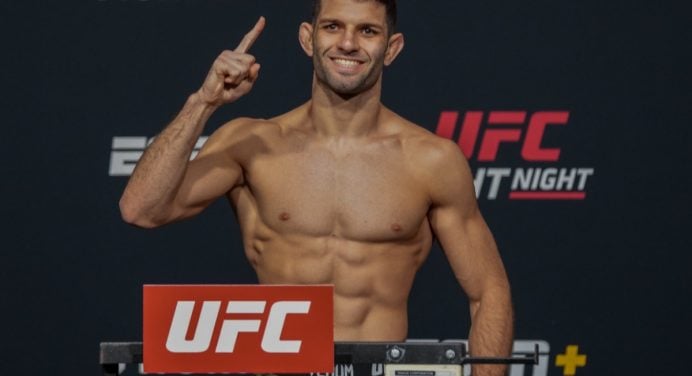 Esquadrão brasileiro vence a balança e confirma presença no UFC Vegas 31