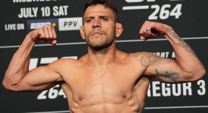 Rafael dos Anjos debocha de Chandler por desafiar McGregor: “Desistiu de ser campeão”