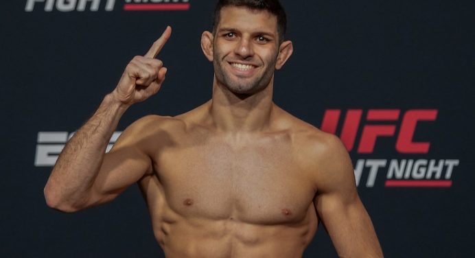 Thiago Moisés almeja volta ao ranking dos leves com vitória sobre promessa no UFC Paris