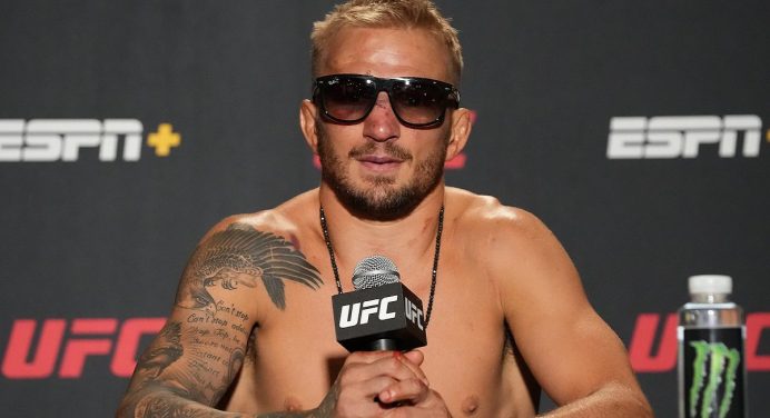 TJ Dillashaw minimiza qualidade de Sterling e provoca: “Não tem calibre de campeão”