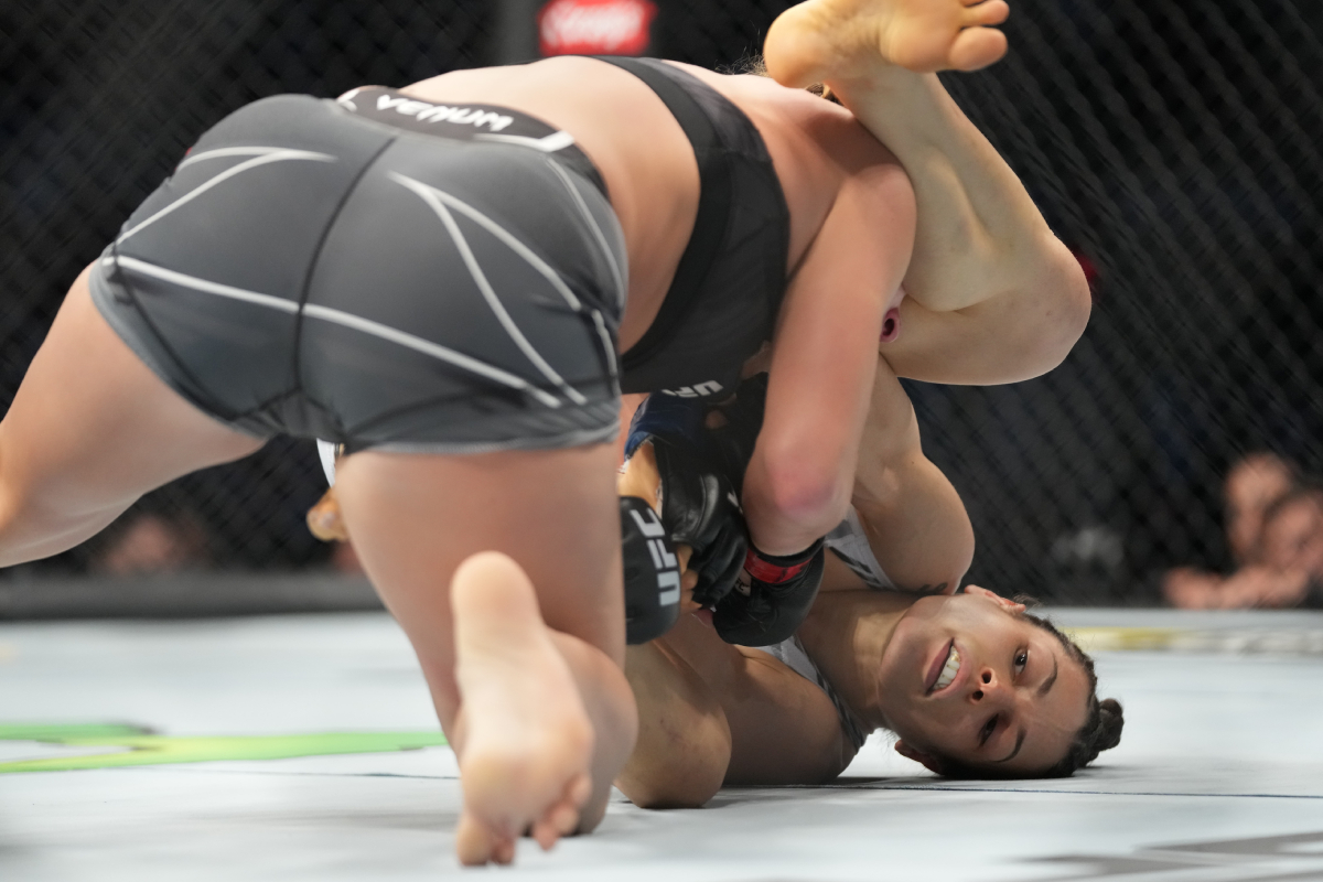 Melissa Gatto vence sua estreia no UFC após rival fraturar o braço