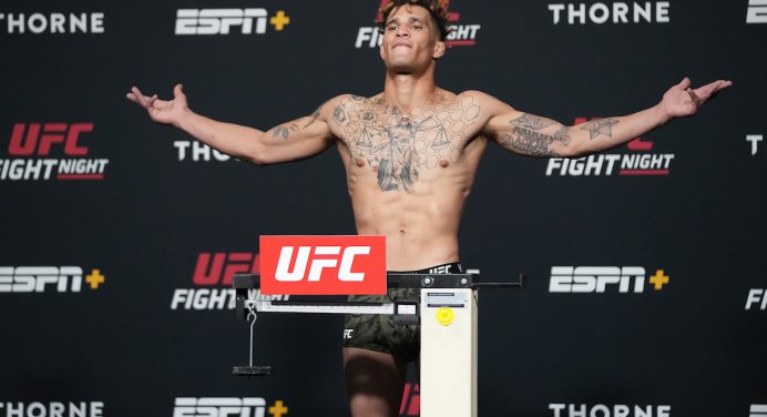 Lutador do UFC impede homem de roubar seu carro nos Estados Unidos; veja