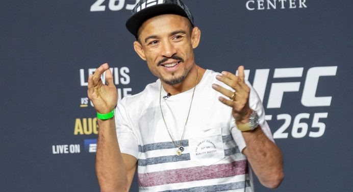 Comentarista do PFL pede por Aldo no Hall da Fama do UFC: “Mestre do MMA”